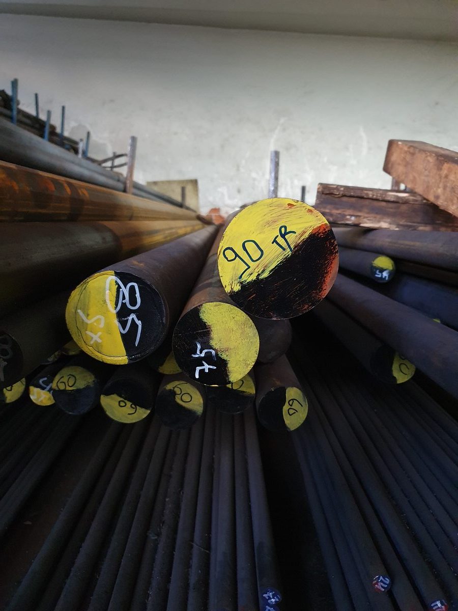 42CrMo4 Q+T steel bars